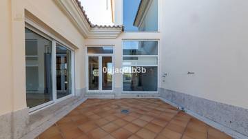 Thumbnail von Villa For Sale in Santa Clara, Málaga