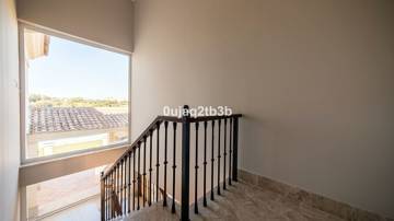 Thumbnail von Villa For Sale in Santa Clara, Málaga