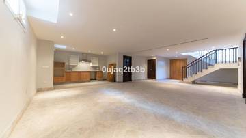 Thumbnail von Villa For Sale in Santa Clara, Málaga