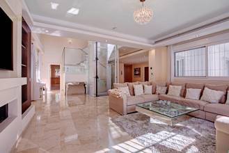 Thumbnail von Villa For Sale in San Pedro de Alcántara, Málaga