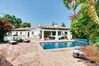 Thumbnail von Villa For Sale in Atalaya, Málaga