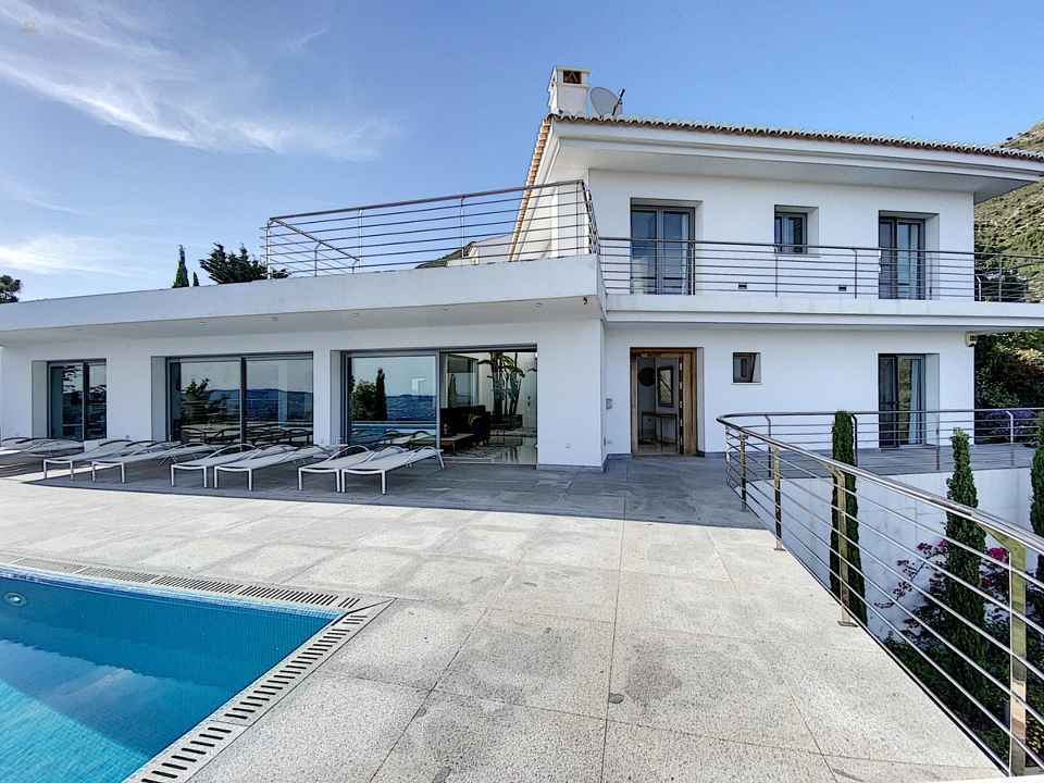 Villa For Sale in Mijas, Málaga