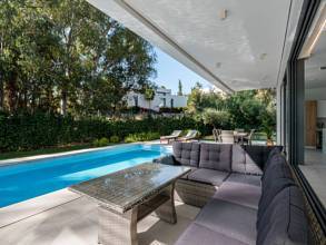 Thumbnail von Villa For Sale in Atalaya, Málaga