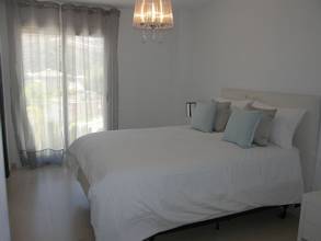 Thumbnail von Villa For Sale in Estepona, Málaga