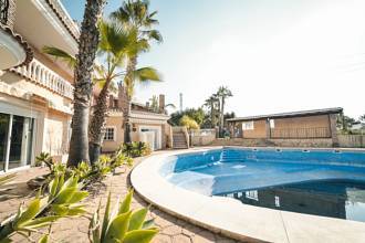Thumbnail von Villa For Sale in La Capellania, Málaga