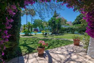 Thumbnail von Villa For Sale in San Pedro de Alcántara, Málaga