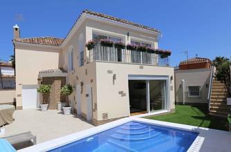 Thumbnail von Villa For Sale in San Pedro de Alcántara, Málaga