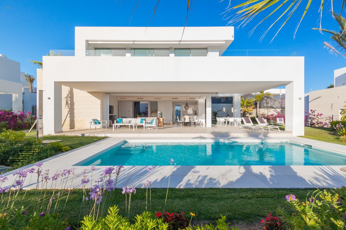 Villa For Sale in Marbella, Málaga