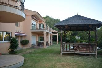 Thumbnail von Villa For Sale in Hacienda Las Chappas, Málaga