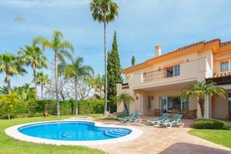 Thumbnail von Villa For Sale in Marbella, Málaga
