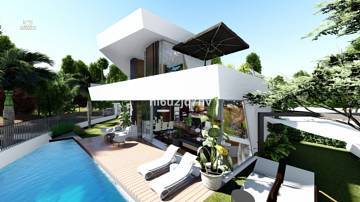 Villa For Sale in New Golden Mile, Málaga 