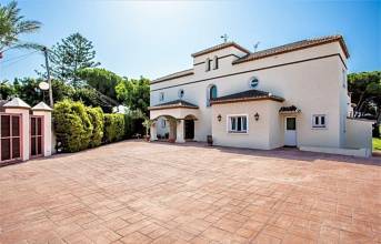 Thumbnail von Villa For Sale in Marbella, Málaga