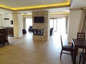 Thumbnail von Villa For Sale in Elviria, Málaga