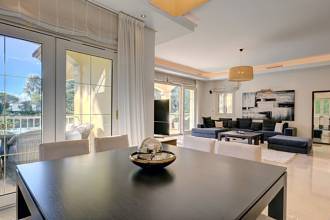 Thumbnail von Villa For Sale in Calahonda, Málaga