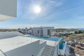 Thumbnail von Villa For Sale in Benahavis, Málaga