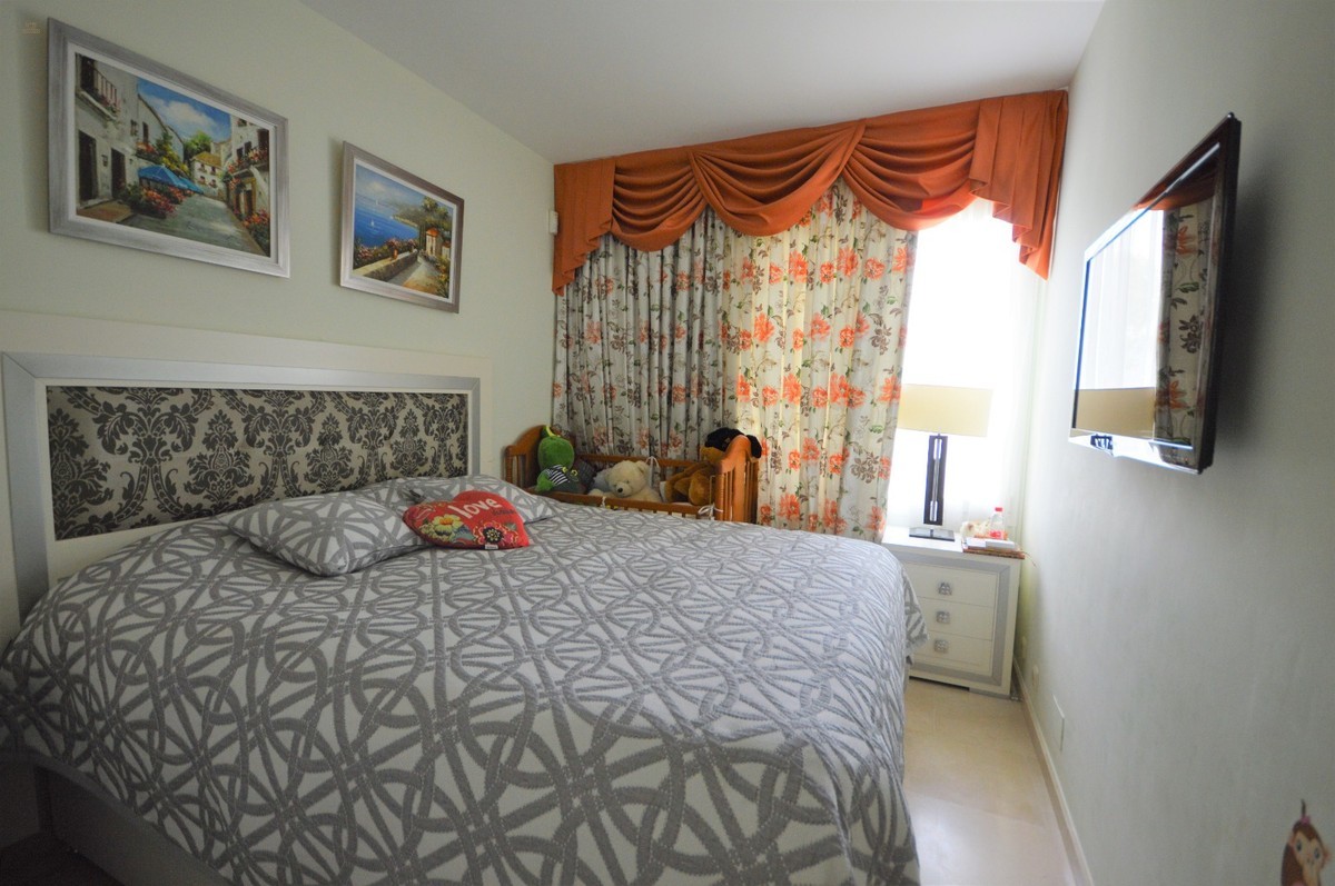 Thumbnail von Apartment For Sale in New Golden Mile, Málaga