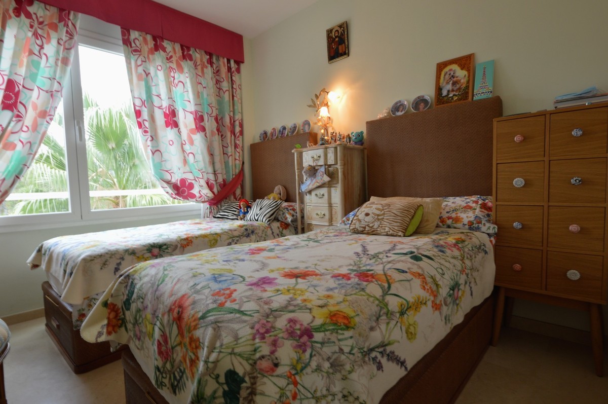 Thumbnail von Apartment For Sale in New Golden Mile, Málaga