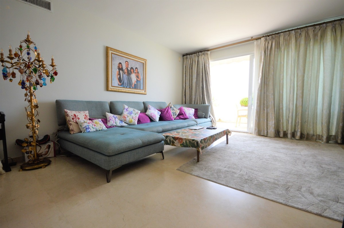 Thumbnail von Apartment For Sale in New Golden Mile, Málaga