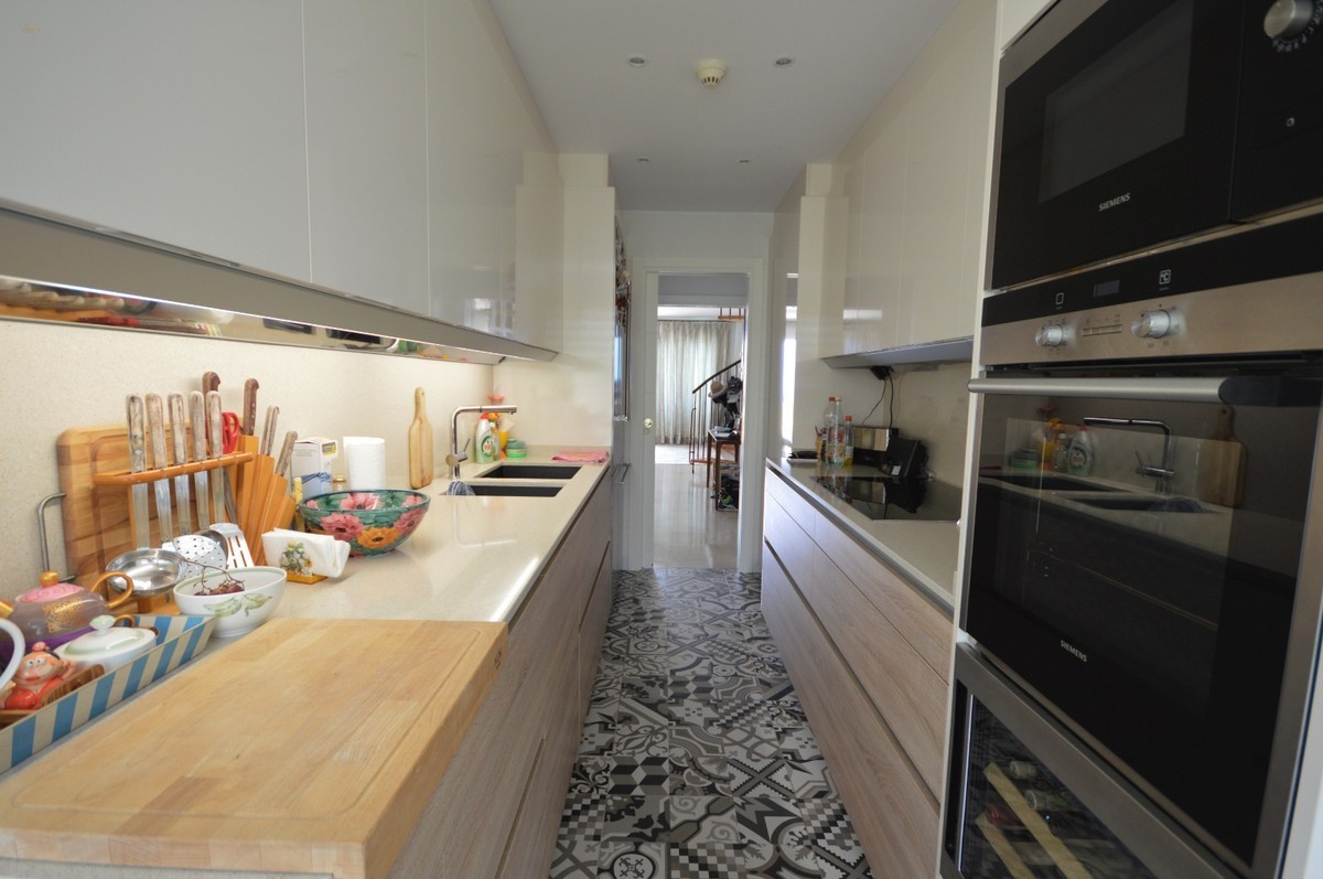 Thumbnail von Apartment For Sale in New Golden Mile, Málaga