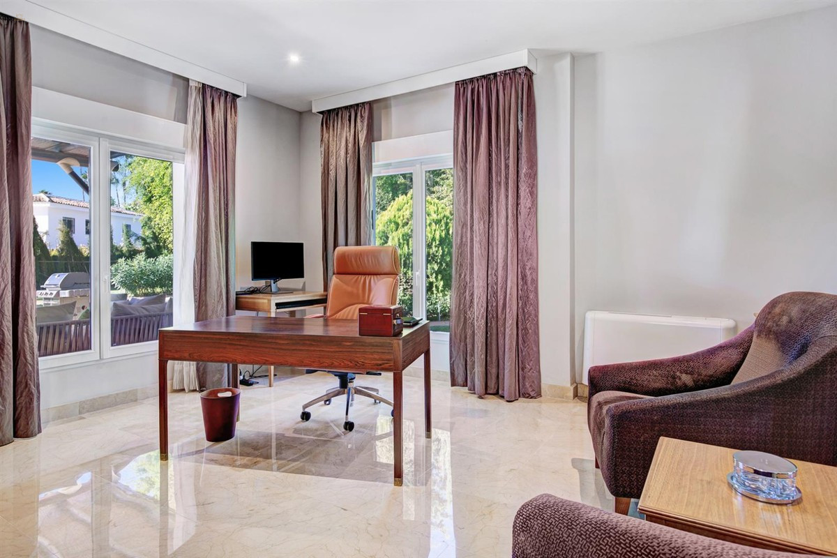 Thumbnail von Marbella Villa ES131548