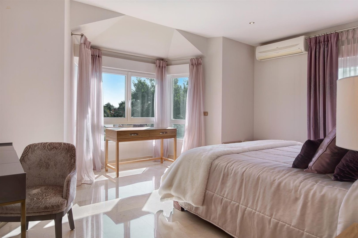 Thumbnail von Marbella Villa ES131548