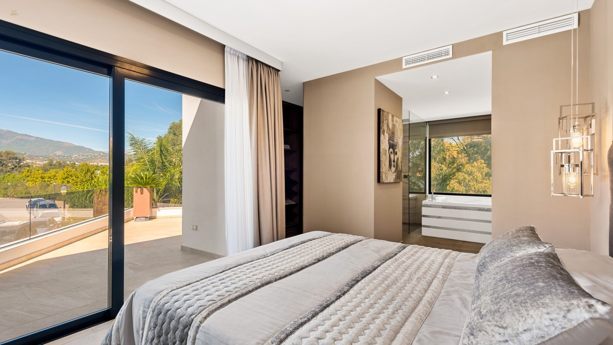 Thumbnail von Marbella Villa ES130748