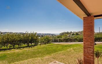 Thumbnail von Villa For Sale in Estepona, Málaga