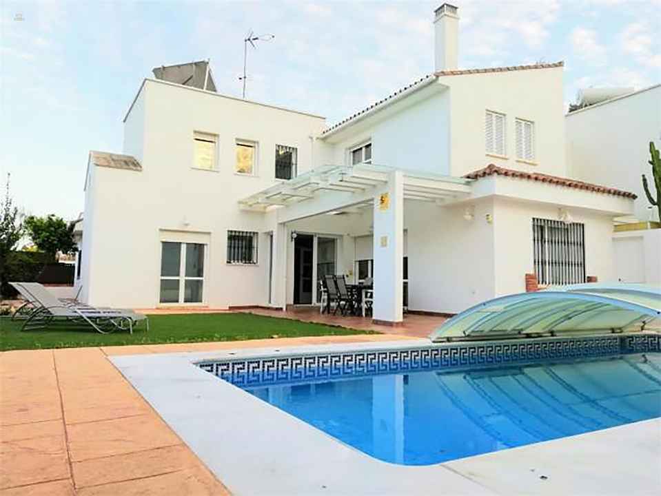 Villa For Sale in Torremolinos, Málaga