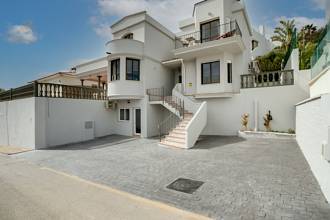 Thumbnail von Villa For Sale in Estepona, Málaga