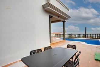 Thumbnail von Villa For Sale in Estepona, Málaga