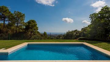 Thumbnail von Villa For Sale in Benahavis, Málaga