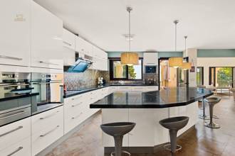 Thumbnail von Villa For Sale in Benahavis, Málaga