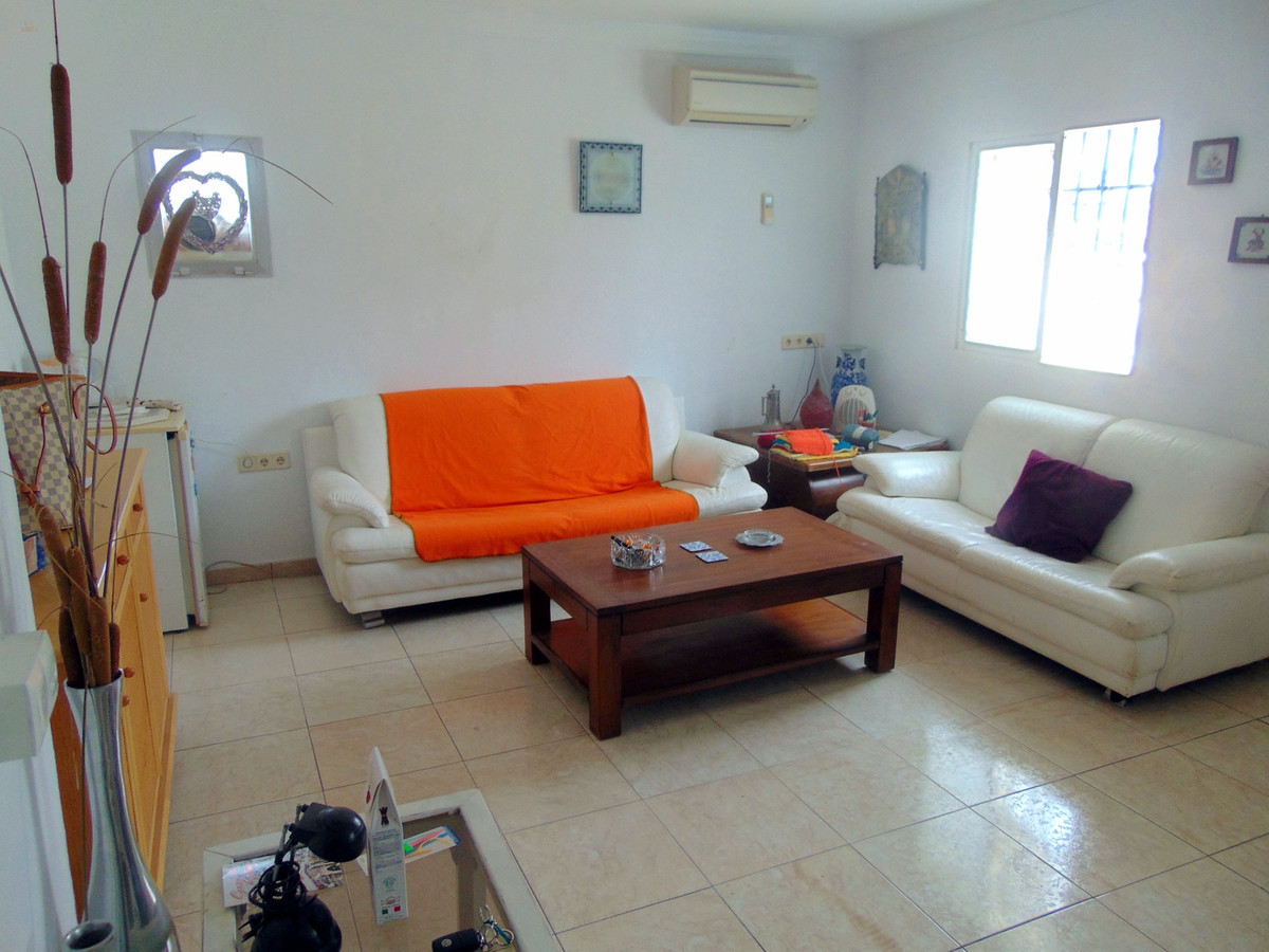 Thumbnail von Commercial Property For Sale in Coin, Málaga