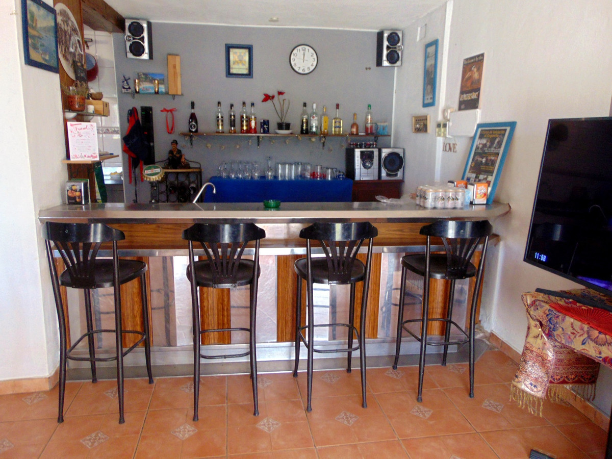 Thumbnail von Commercial Property For Sale in Coin, Málaga