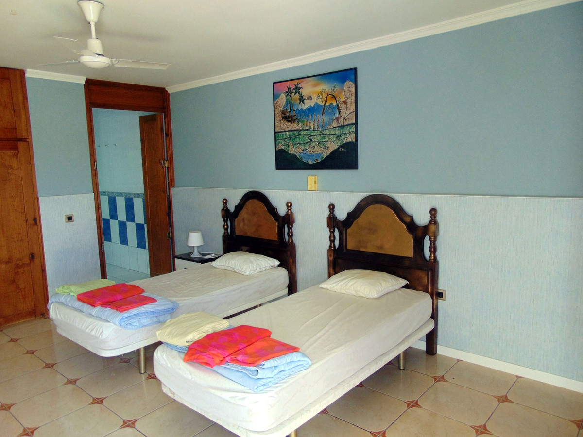 Thumbnail von Commercial Property For Sale in Coin, Málaga