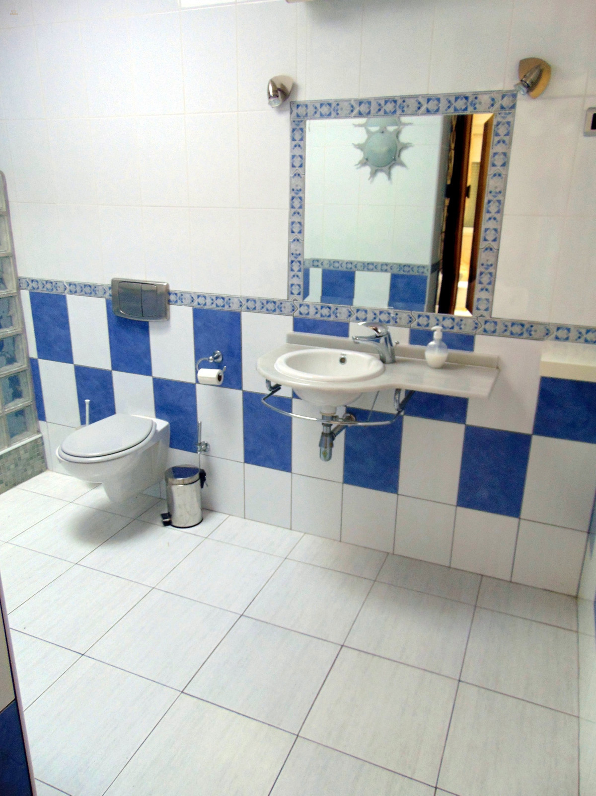 Thumbnail von Commercial Property For Sale in Coin, Málaga