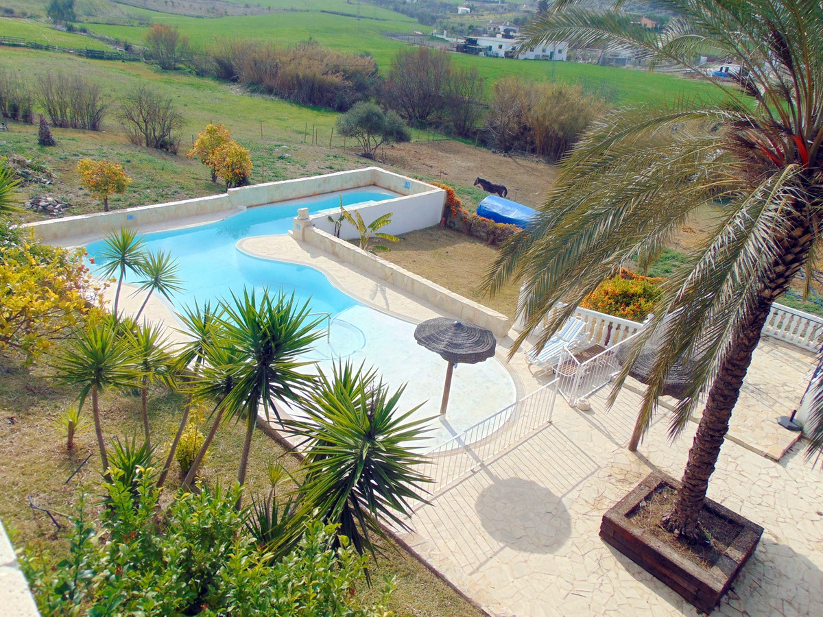 Thumbnail von Commercial Property For Sale in Coin, Málaga