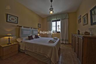 Thumbnail von Villa For Sale in Estepona, Málaga