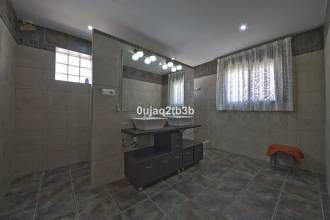 Thumbnail von Villa For Sale in Estepona, Málaga