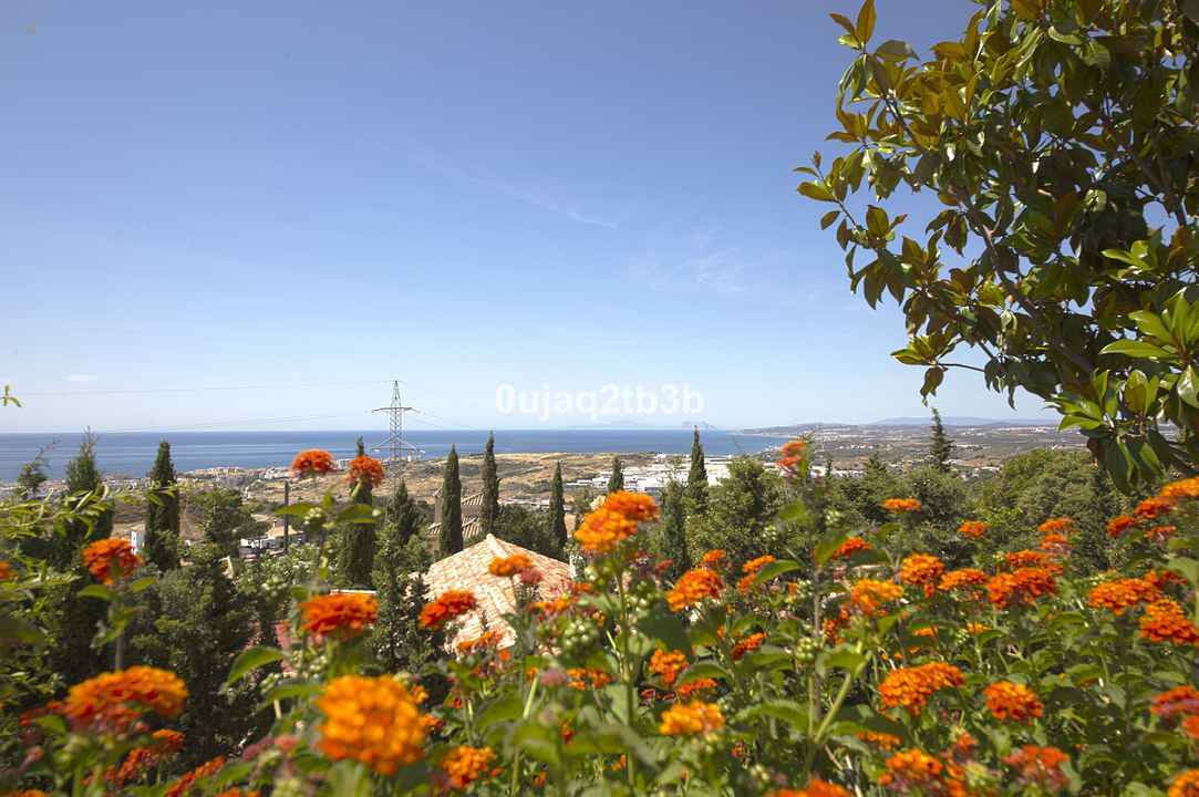 Villa For Sale in Estepona, Málaga