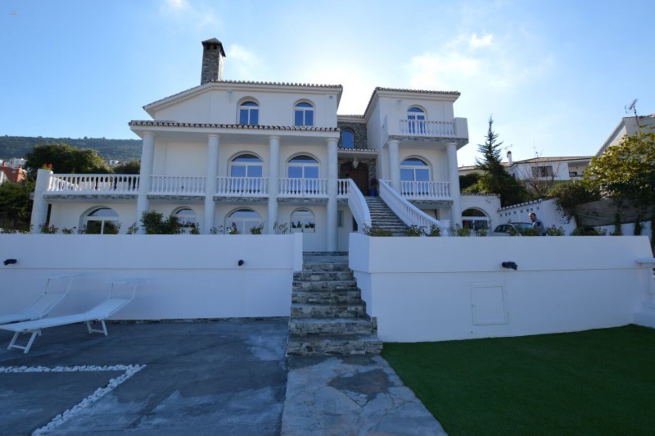 Villa For Sale in Alhaurin de la Torre, Málaga