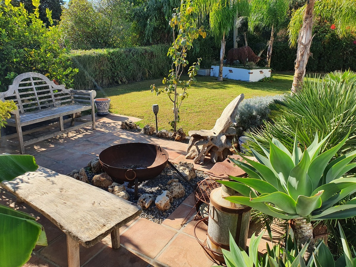 Thumbnail von Villa For Sale in Benalmadena, Málaga