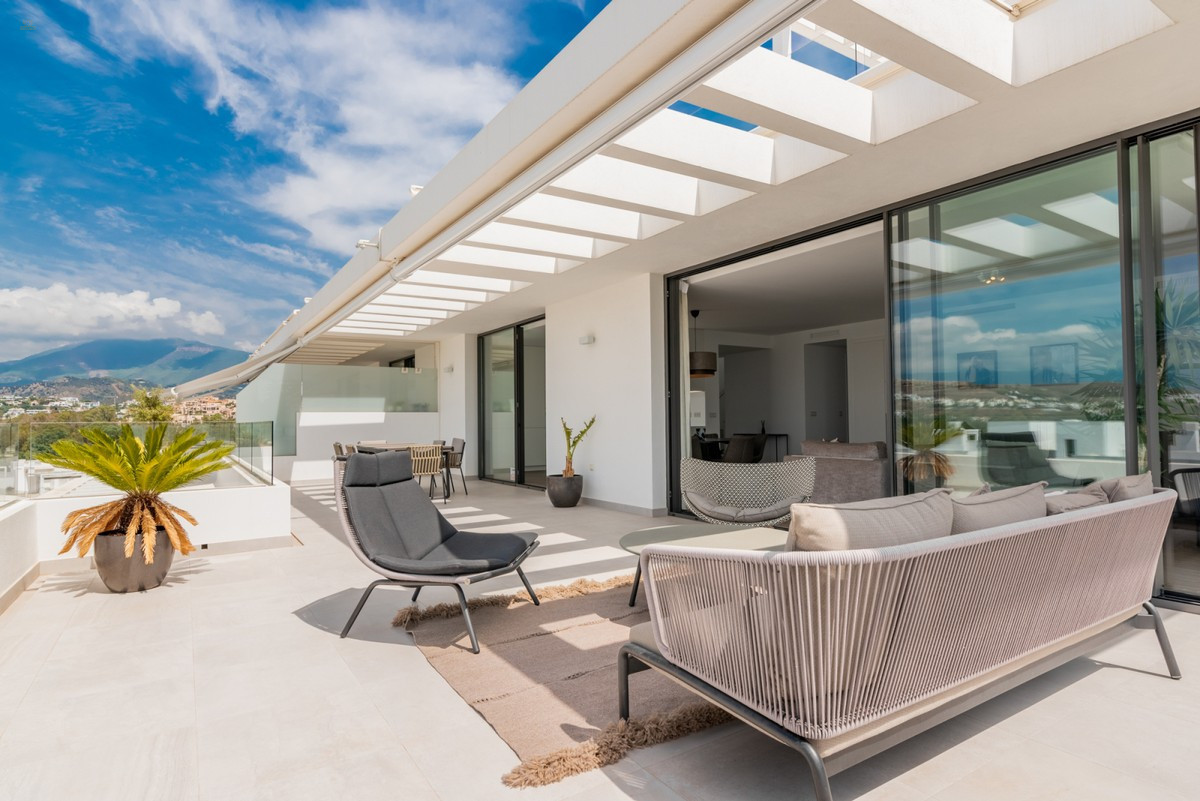 Apartment For Sale in Estepona, Málaga