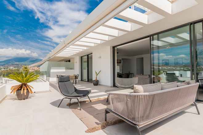 Apartment For Sale in Estepona, Málaga