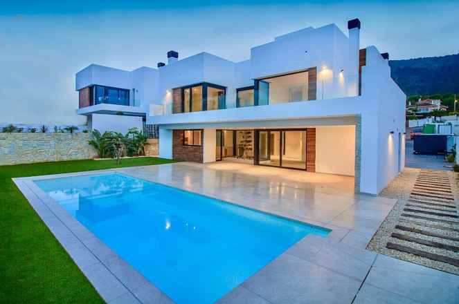 Villa For Sale in Altea, Alicante