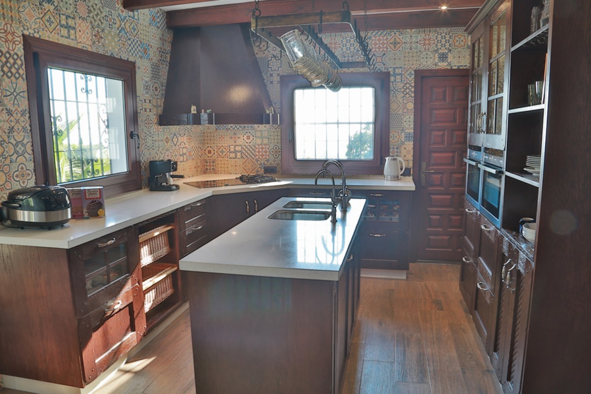 Thumbnail von Villa For Sale in el Rosario, Málaga