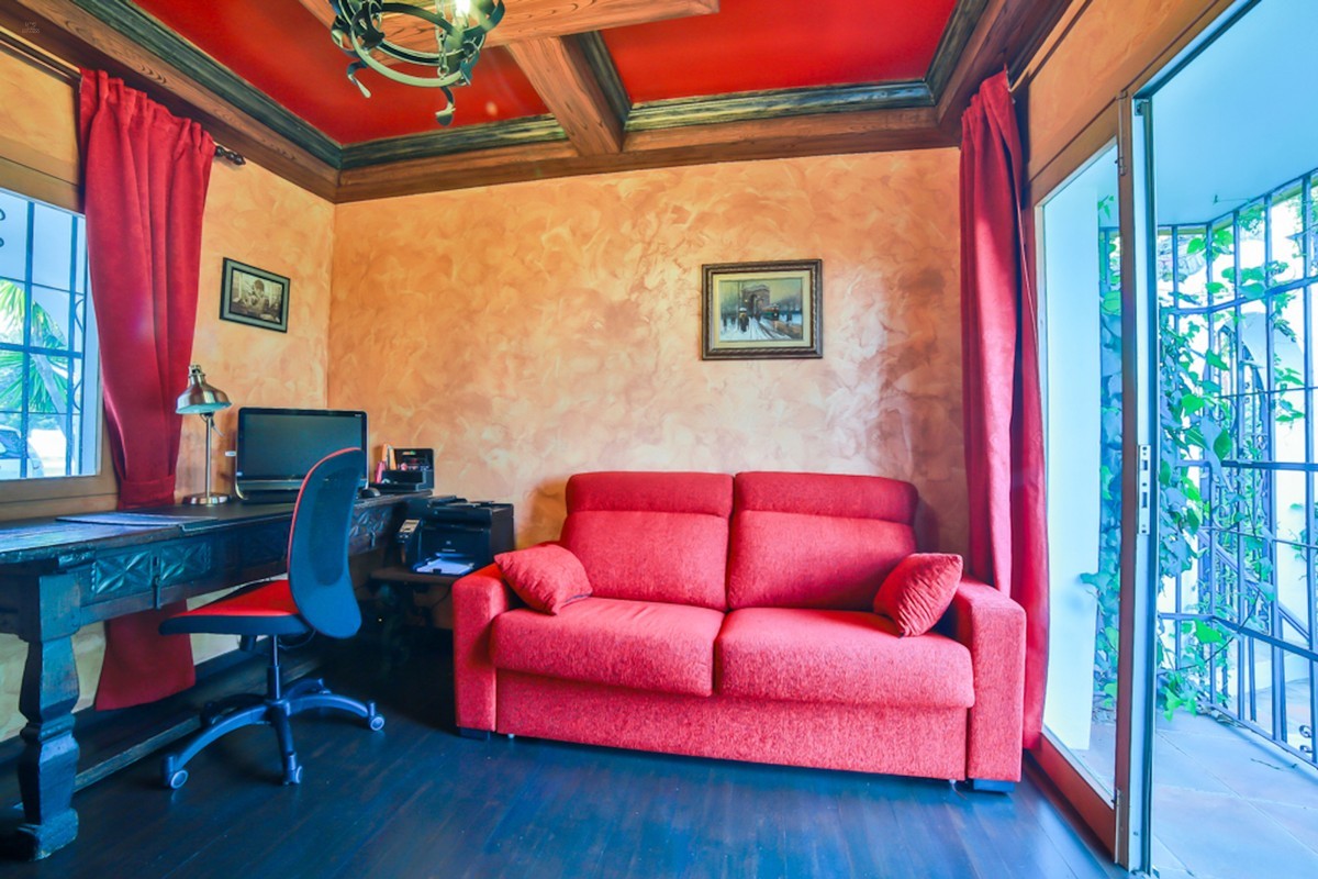 Thumbnail von Villa For Sale in el Rosario, Málaga