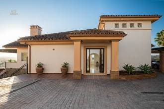 Thumbnail von Villa For Sale in Sierrezuela, Málaga