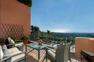 Thumbnail von Villa For Sale in Nueva Andalucia, Málaga