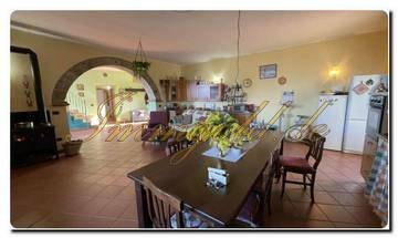 Thumbnail von Immogold Luxusvilla mit Meerblick mit zwei Hektar Land